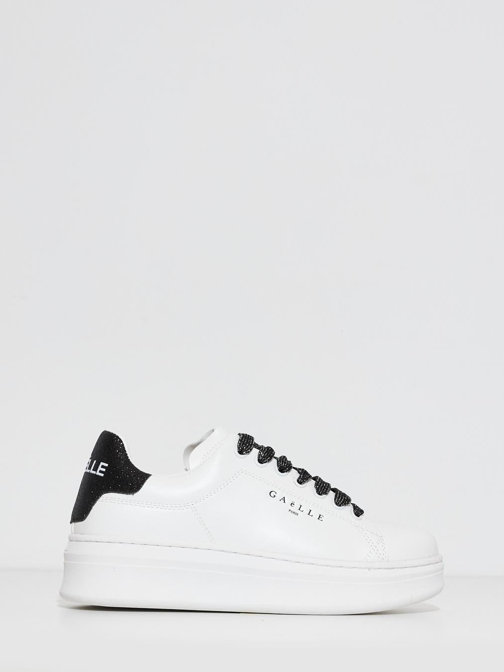Gaelle sneakers basse bianco con tab nero glitterato