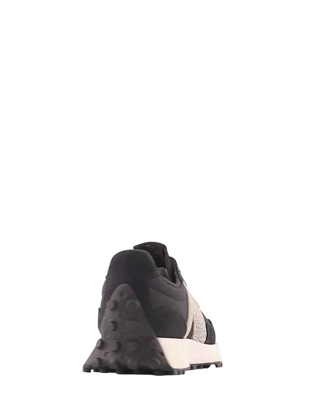 New Balance 327 sneakers nero con logo maculato