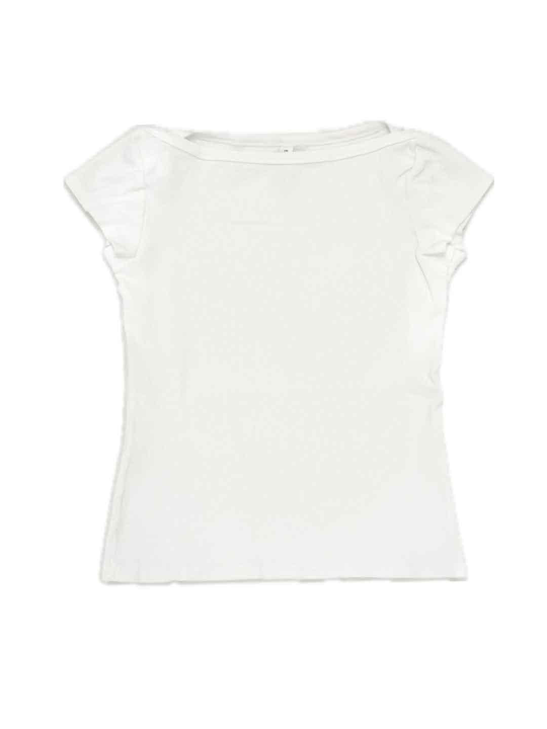Tensione In t-shirt bianco a coste