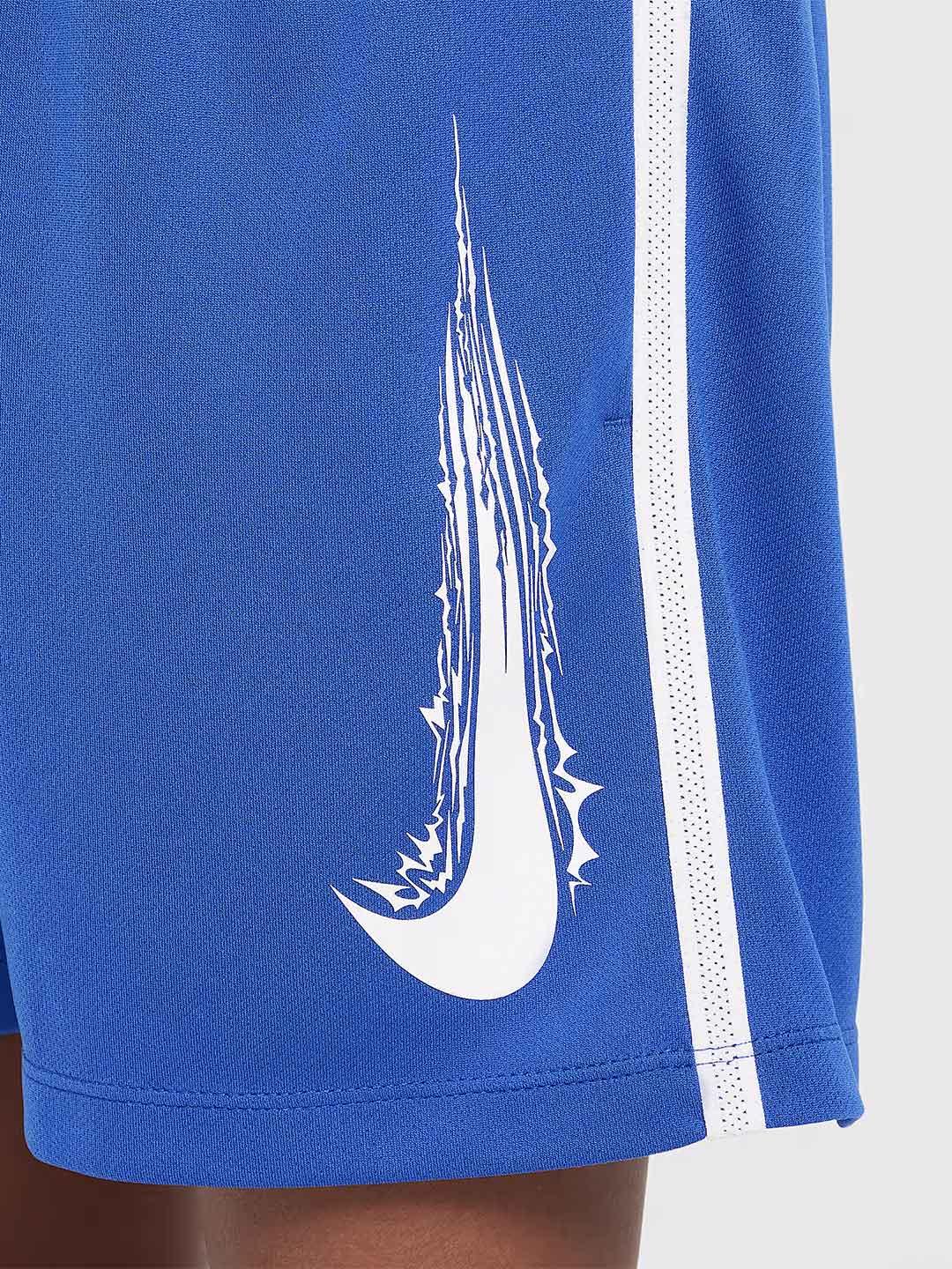 Nike bermuda kids celeste con logo