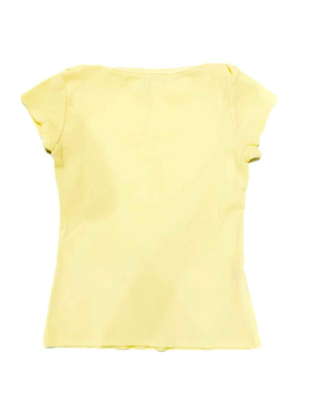 Tensione In t-shirt giallo a coste