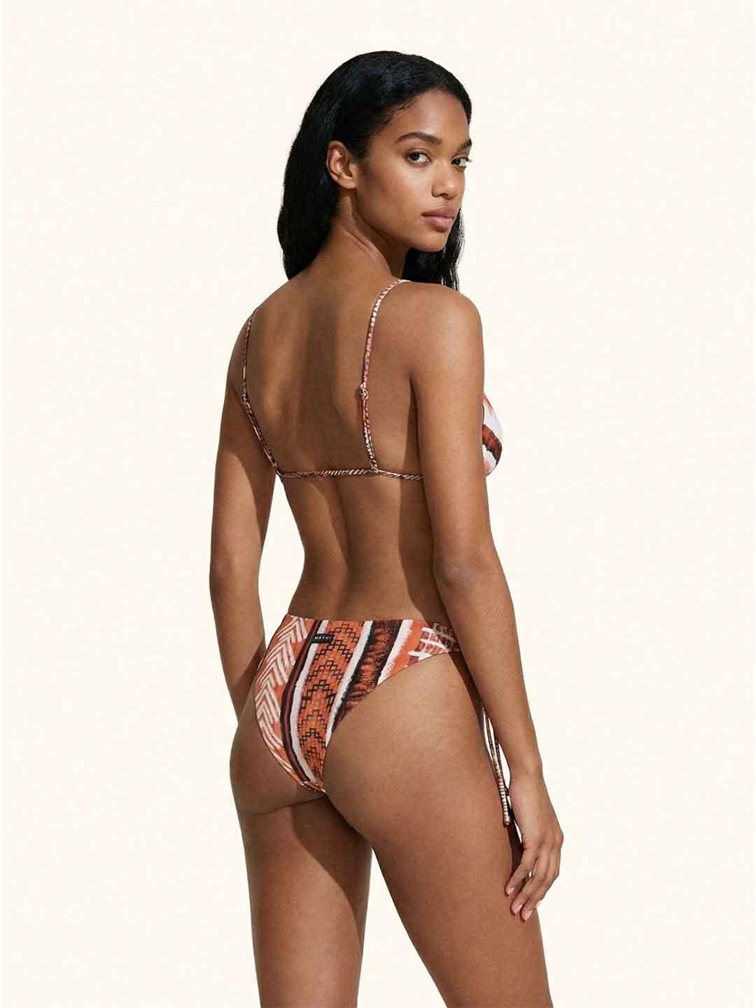 Me Fui costume arancio a triangolo